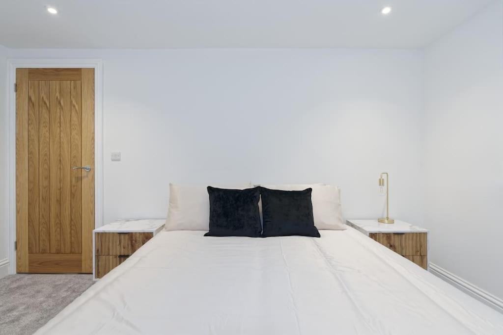 Stylish Beach Front Retreat 2 Bedrooms خليج هيرن المظهر الخارجي الصورة