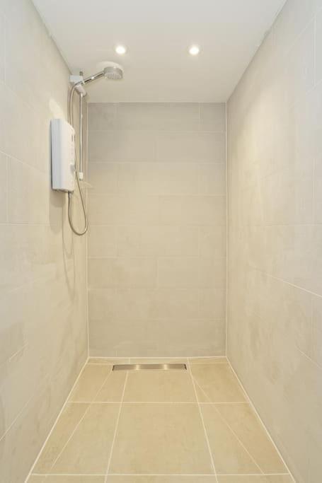 Stylish Beach Front Retreat 2 Bedrooms خليج هيرن المظهر الخارجي الصورة